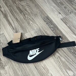 NWT Nike sling purse